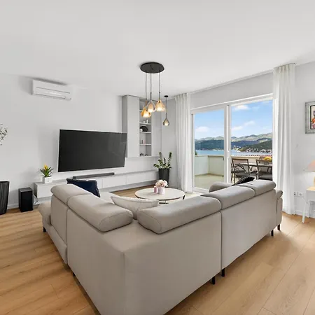 Spacious 4 Bedroom With Sea View - Free Parking 두브로브니크