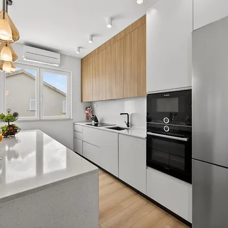 Spacious 4 Bedroom With Sea View - Free Parking Apartman Dubrovnik