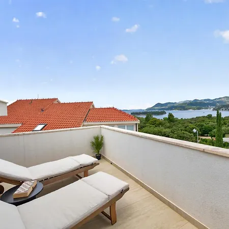 Spacious 4 Bedroom With Sea View - Free Parking 두브로브니크