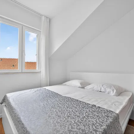 Spacious 4 Bedroom With Sea View - Free Parking * Dubrovnik